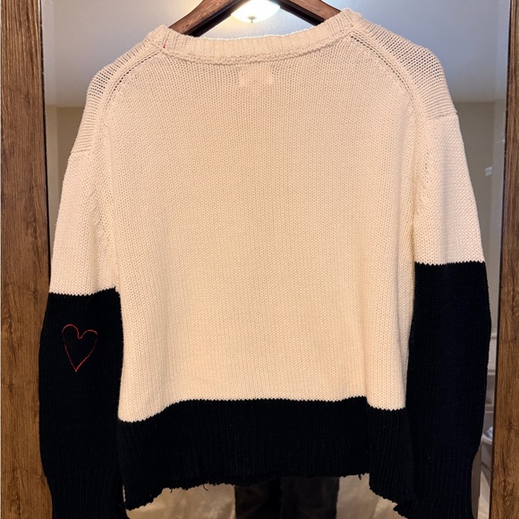 Sundry Sweater - Picture 5 of 6